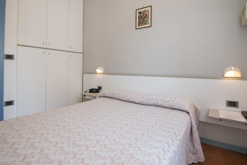 B&B Hotel Souvenir Cesenatico Room photo